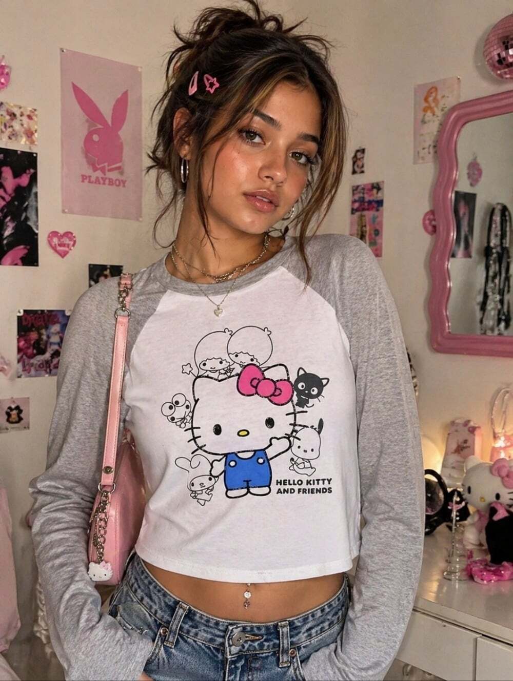 Hello Kitty & Friends Medium Top Long-Sleeve Raglan White/Gray Sanrio Characters